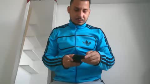 Snapshot of diangohetero21cm chatting on 02/12/25, 10:14 diangohetero21cm online show from 02/12/25, 10:14