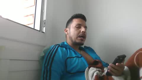 Snapshot of diangohetero21cm chatting on 02/20/25, 03:30 diangohetero21cm online show from 02/20/25, 03:30