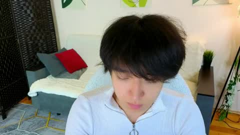 Snapshot of dianinav chatting on 04/17/26, 11:24 Adam online show from 04/17/26, 11:24