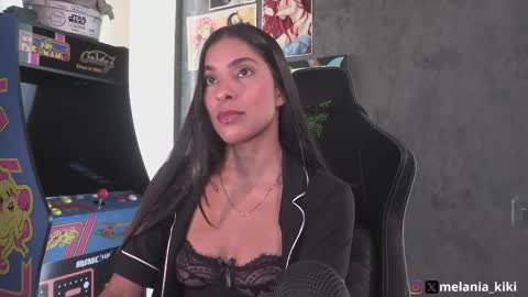 Melania   -    online show from 11/13/25, 07:57