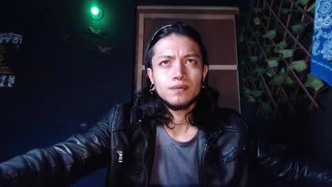 Snapshot of dicaprioo_ chatting on 11/11/25, 02:00 DICAPRIO online show from 11/11/25, 02:00