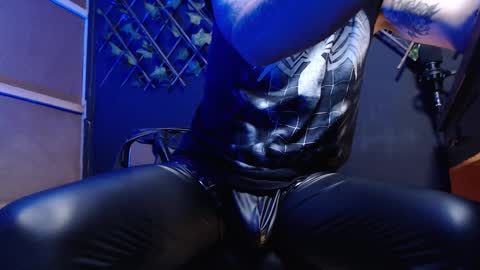 Snapshot of dicaprioo_ chatting on 11/23/25, 06:13 DICAPRIO online show from 11/23/25, 06:13