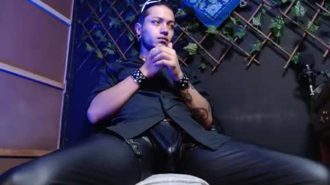 Snapshot of dicaprioo_ chatting on 11/26/25, 05:14 DICAPRIO online show from 11/26/25, 05:14