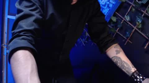 Snapshot of dicaprioo_ chatting on 11/27/25, 06:26 DICAPRIO online show from 11/27/25, 06:26