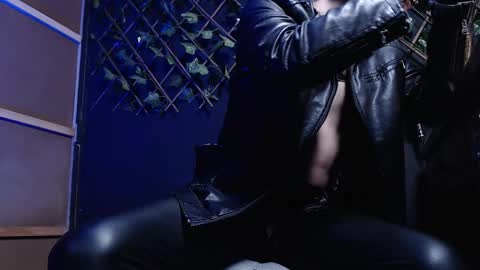 Snapshot of dicaprioo_ chatting on 12/03/25, 04:31 DICAPRIO online show from 12/03/25, 04:31