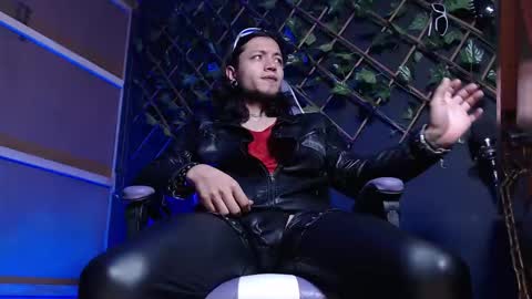 Snapshot of dicaprioo_ chatting on 12/20/25, 11:50 DICAPRIO online show from 12/20/25, 11:50