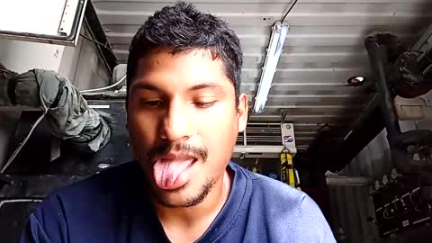 dick774369 online show from 02/01/25, 07:23