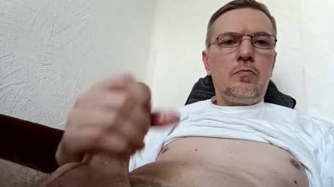 Snapshot of dick__18 chatting on 09/21/25, 08:49 Antonio online show from 09/21/25, 08:49