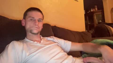 Snapshot of dickabitchdown chatting on 11/10/25, 08:13 DickABitchDown Alexys real spanishmami online show from 11/10/25, 08:13