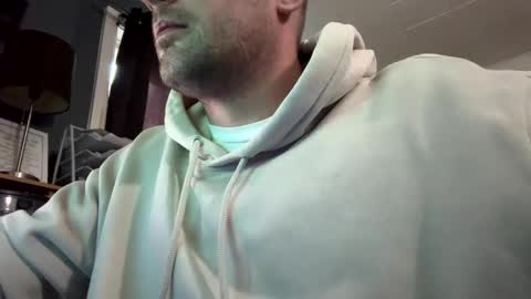 Snapshot of dickchaude69 chatting on 10/11/25, 11:31 dickchaude69 online show from 10/11/25, 11:31