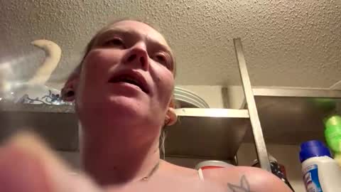 Snapshot of dickeddownsouth chatting on 11/28/25, 05:54 Beau online show from 11/28/25, 05:54