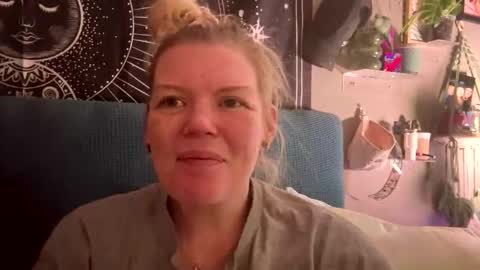 Snapshot of dickeddownsouth chatting on 12/02/25, 11:23 Beau online show from 12/02/25, 11:23