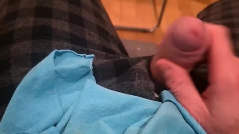 Snapshot of dickson1343 chatting on 09/10/25, 02:44 dickson1343 online show from 09/10/25, 02:44