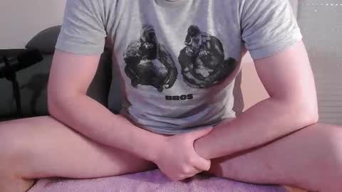 Snapshot of dickstaza chatting on 10/03/25, 12:02 dickstaza online show from 10/03/25, 12:02