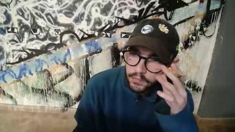 Snapshot of didismurf02 chatting on 01/15/26, 02:27 didismurf02 online show from 01/15/26, 02:27