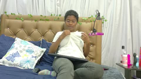 didoelizabeth online show from 09/24/25, 01:03