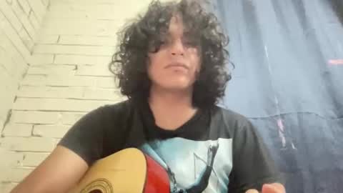 dieciochocentimetross online show from 06/07/26, 08:01