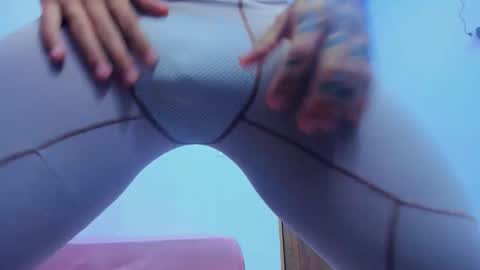 Snapshot of diego__cruz chatting on 09/16/25, 11:33 Diego online show from 09/16/25, 11:33