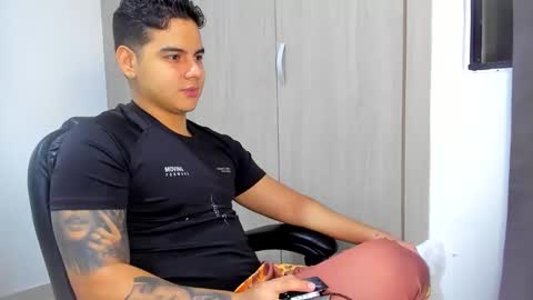 Snapshot of diego_cazas chatting on 06/06/26, 05:34 DIEGO CAZAS online show from 06/06/26, 05:34