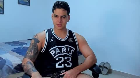 Snapshot of diego_cazas chatting on 06/08/26, 10:48 DIEGO CAZAS online show from 06/08/26, 10:48