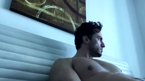 Snapshot of diegodavids chatting on 12/19/24, 02:13 diegodavids online show from 12/19/24, 02:13