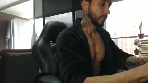 Snapshot of diehgoo_ortega chatting on 10/24/25, 08:27 Diego Ortega online show from 10/24/25, 08:27