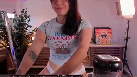 Estef  Ger     online show from 06/13/26, 06:50