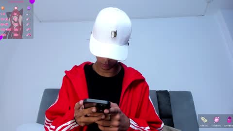 Snapshot of dikey_18 chatting on 02/03/25, 09:07 dikey_18 online show from 02/03/25, 09:07