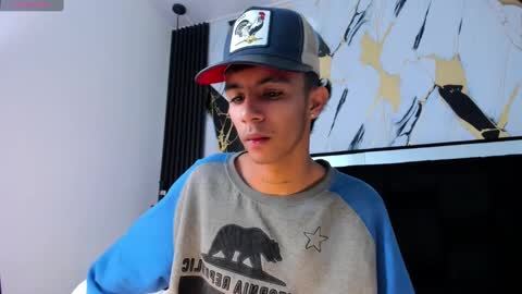 Snapshot of dikey_18 chatting on 02/06/25, 08:34 dikey_18 online show from 02/06/25, 08:34