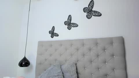 Snapshot of dikey_18 chatting on 02/12/25, 12:27 dikey_18 online show from 02/12/25, 12:27