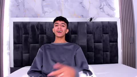 Snapshot of dikey_18 chatting on 03/06/25, 11:53 dikey_18 online show from 03/06/25, 11:53