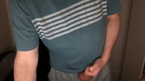 Snapshot of diki3333333333 chatting on 11/13/25, 12:09 Nick online show from 11/13/25, 12:09