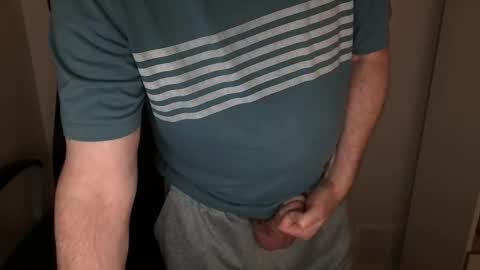 Snapshot of diki3333333333 chatting on 11/17/25, 05:24 Nick online show from 11/17/25, 05:24