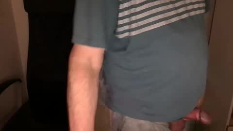 Snapshot of diki3333333333 chatting on 11/19/25, 05:29 Nick online show from 11/19/25, 05:29