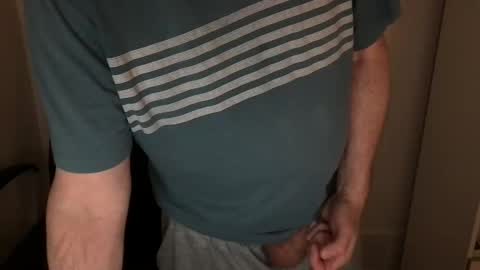 Snapshot of diki3333333333 chatting on 11/23/25, 10:48 Nick online show from 11/23/25, 10:48