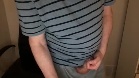 Snapshot of diki3333333333 chatting on 12/03/25, 02:41 Nick online show from 12/03/25, 02:41