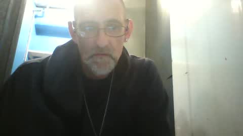 Snapshot of dikk303 chatting on 03/20/26, 05:45 dikk303 online show from 03/20/26, 05:45