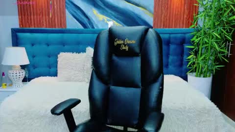  DILAN online show from 04/28/26, 03:39