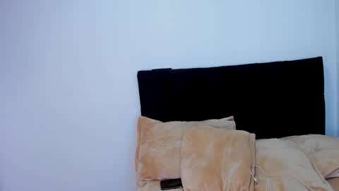 Snapshot of dilan_coy chatting on 12/03/24, 06:28 Dilan Coy online show from 12/03/24, 06:28