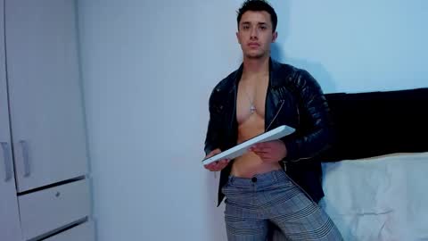 Snapshot of dilan_coy chatting on 01/17/25, 05:30 Dilan Coy online show from 01/17/25, 05:30