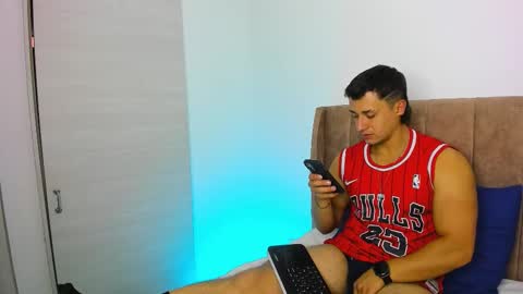 Dilan Coy online show from 12/18/25, 10:05