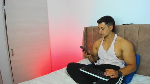 Dilan Coy online show from 12/19/25, 10:17