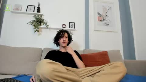 Snapshot of dilan_wolfe chatting on 12/04/25, 05:21 Dilan online show from 12/04/25, 05:21