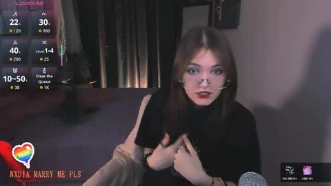 Dilara online show from 12/19/25, 02:02