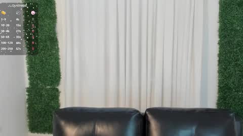 Snapshot of dilary_ chatting on 11/24/25, 04:40 Dilary online show from 11/24/25, 04:40