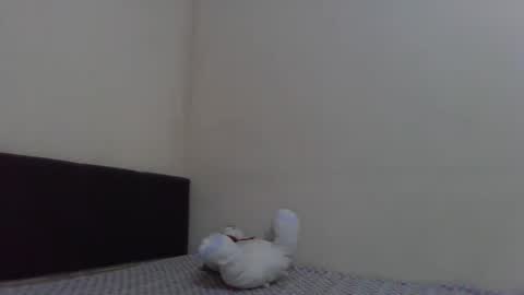 dilip_09 online show from 01/20/25, 11:21