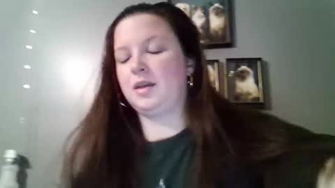 Snapshot of dilis1419 chatting on 02/22/26, 04:35 DILIS online show from 02/22/26, 04:35