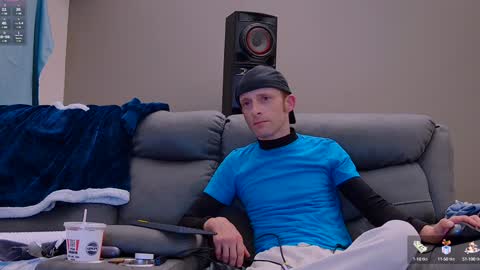 Snapshot of dilldough405 chatting on 12/16/24, 12:37 Dilldough405 online show from 12/16/24, 12:37