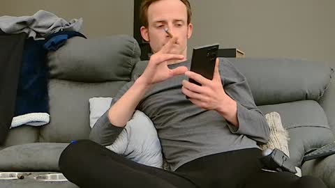 Snapshot of dilldough405 chatting on 12/19/24, 06:23 Dilldough405 online show from 12/19/24, 06:23