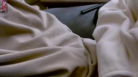 Snapshot of dilldough405 chatting on 01/06/25, 11:07 Dilldough405 online show from 01/06/25, 11:07